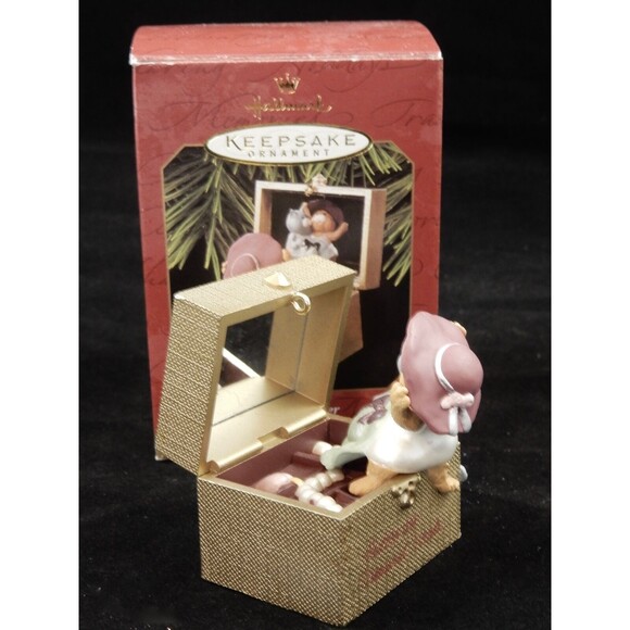 Hallmark Keepsake Ornament 1997 Sister to Sister - Picture 1 of 5